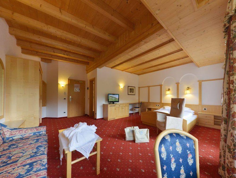 Hotel Diamant San Cassiano  Eksteriør billede
