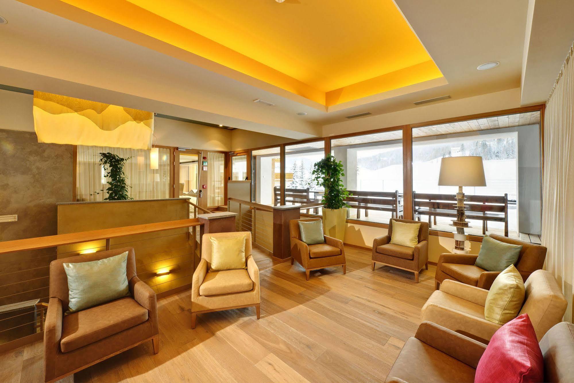 Hotel Diamant San Cassiano  Eksteriør billede