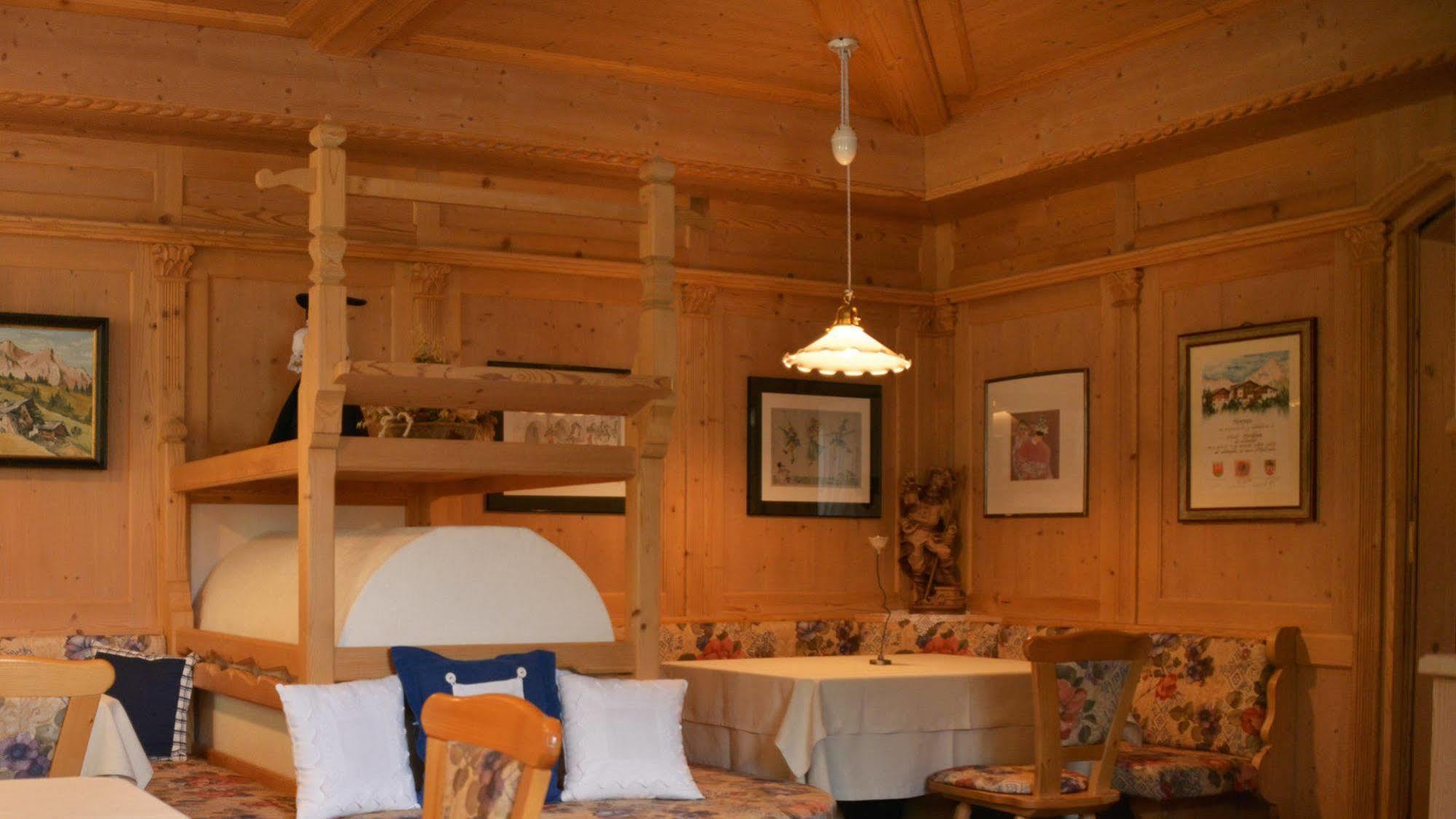 Hotel Diamant San Cassiano  Eksteriør billede