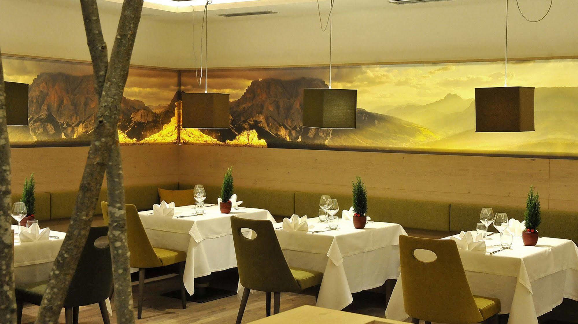 Hotel Diamant San Cassiano  Eksteriør billede