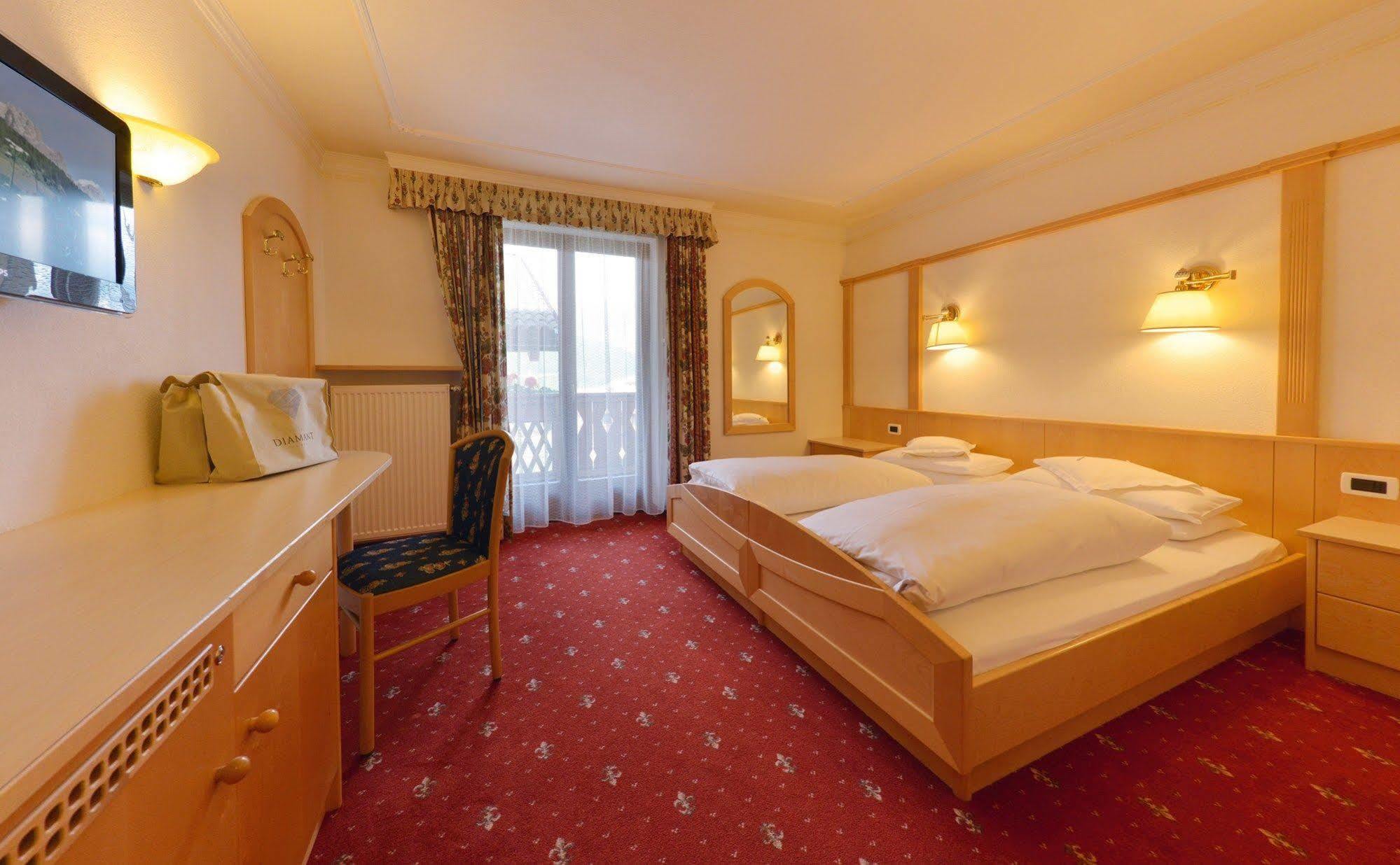 Hotel Diamant San Cassiano  Eksteriør billede