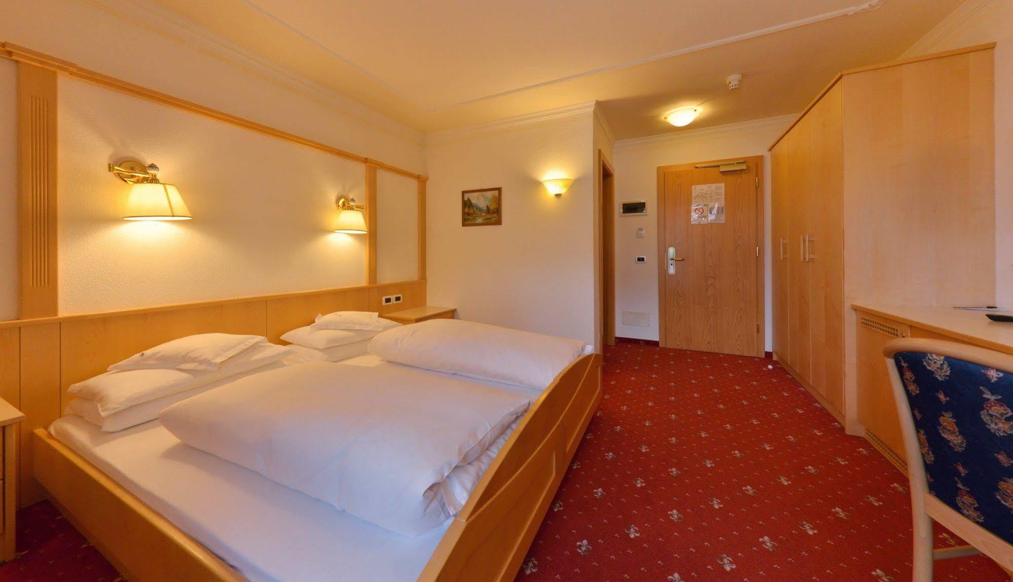 Hotel Diamant San Cassiano  Eksteriør billede
